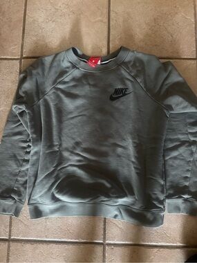 Nike Women’s Crewneck Sweatshirt - Sage Green with Black Swoosh